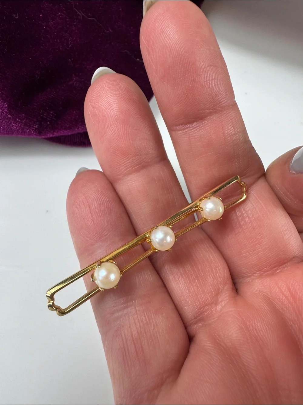 N/A elegant gold